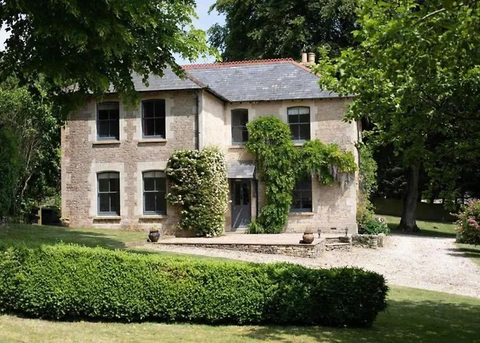 Trinity Farmhouse - Stunning House & Gardens!